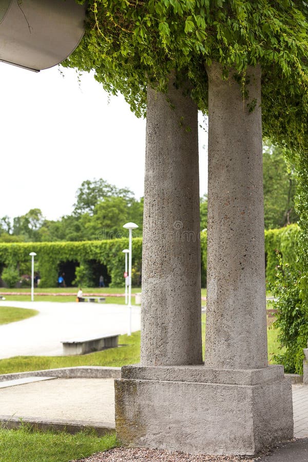 Grüne Pergola in Szczytnicki-Park, Breslau, Polen lizenzfreies stockfoto Grüne Pergola in Szczytnicki-Park, Breslau, Polen lizenzfreies stockfoto