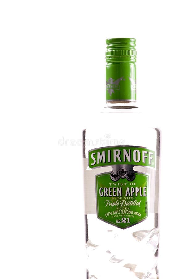 Grüner Apple Wodka Smirnoff Redaktionelles Foto Bild von getränk