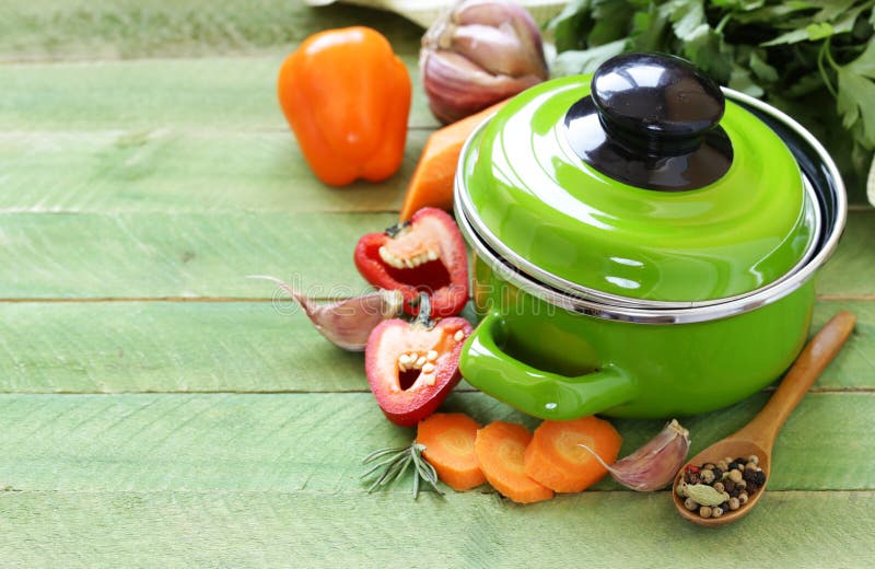 Kochender Topf Stock-Fotos - Laden Sie 441 Royalty-Free Fotos herunter