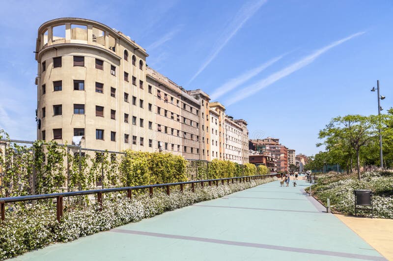 Grădini moderne de arhitectură Rambla of sants Barcelona. stock image