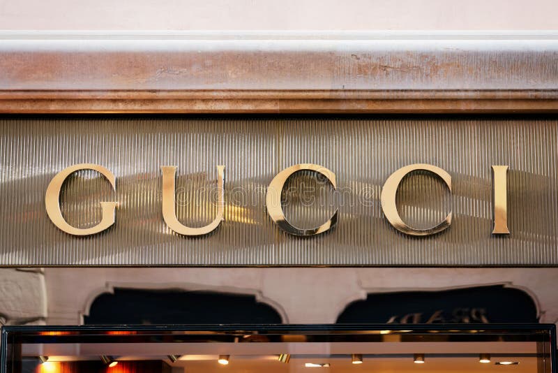 Gucci Sign on Street Shop Window Rome Editorial Photo - Image of company,  corporation: 97106071