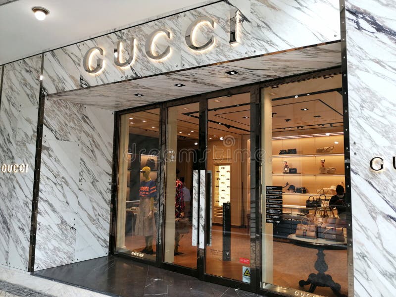Gucci Store Front in Lisbon. Editorial Stock Photo - Image of economy,  city: 229445753