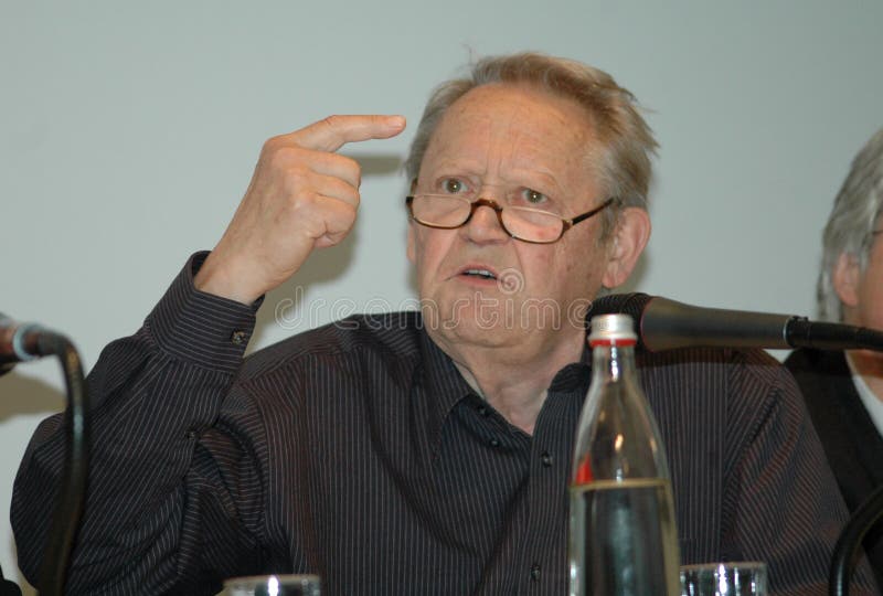 JULY 9, 2007 - BERLIN: Former GDR politician Guenter Schabowski at a press conference to an upcoming tv documentary on the fall of the Berlin Wall, Berlin.