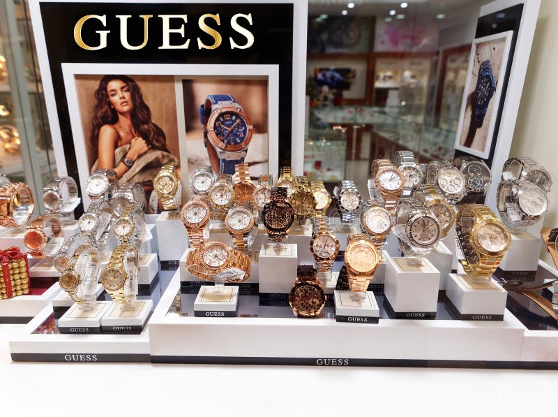 springe forslag nationalsang Guess Watches in a Showcase Editorial Stock Photo - Image of showcase, brand:  69124488