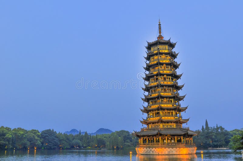 Guilin Chiny Siedem Gwiazdowy park Yangshuo i kras. zdjęcia royalty free Guilin Chiny Siedem Gwiazdowy park Yangshuo i kras. zdjęcia royalty free