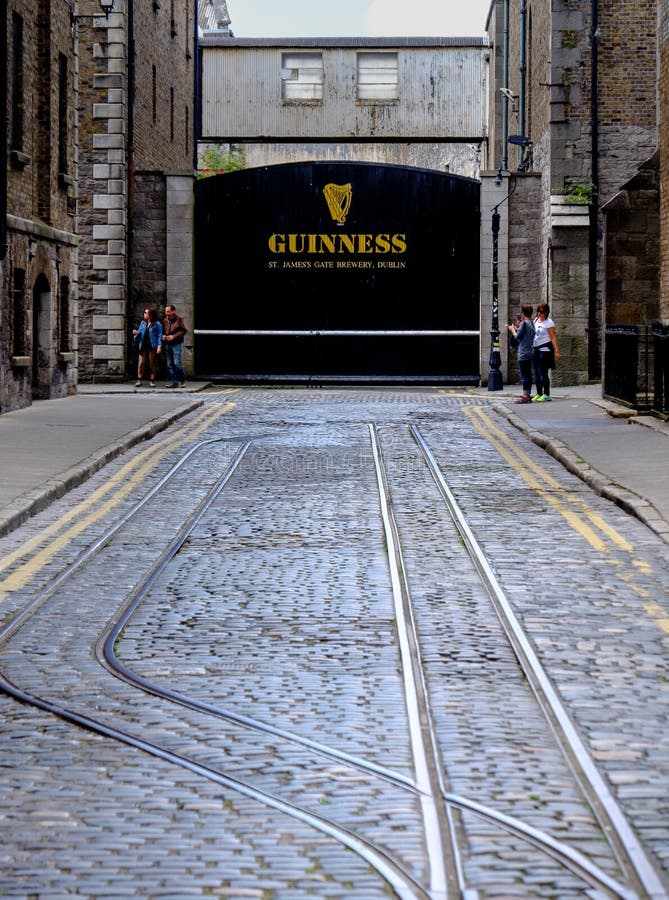 Guinness bryggeri Dublin royaltyfri foto