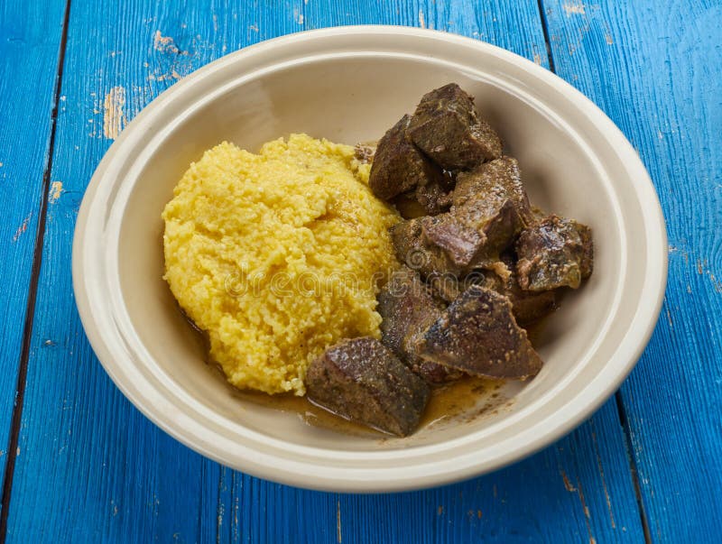 Fígado De Carne De Porco Frita Na Folha De Bananeira Imagem de Stock -  Imagem de colesterol, oleoso: 159448785