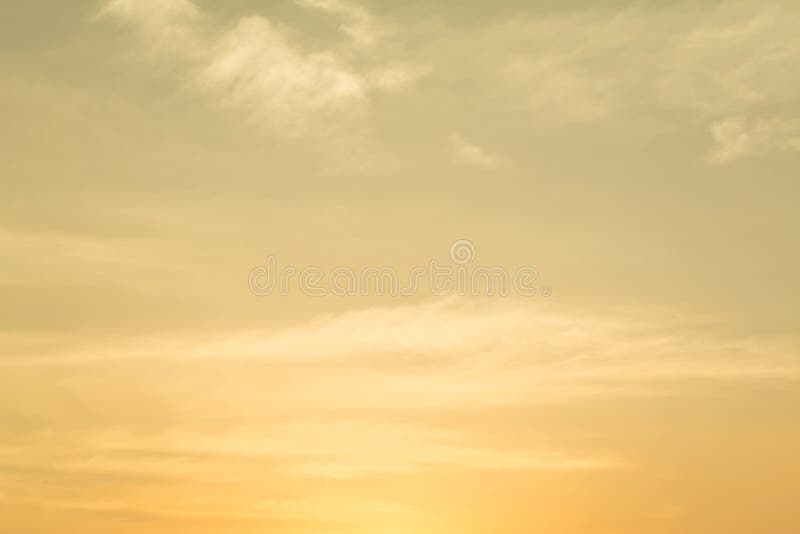 Guld- himmelbakgrund royaltyfria bilder Guld- himmelbakgrund royaltyfria bilder