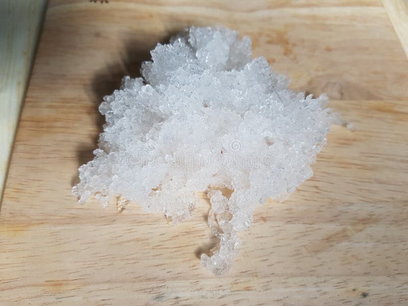 Gum Tragacanth Snow Bird Nest Was Cooked Many Dishes Such As: Sweet Soup,..  Stock Image - Image of white, snow: 228362767