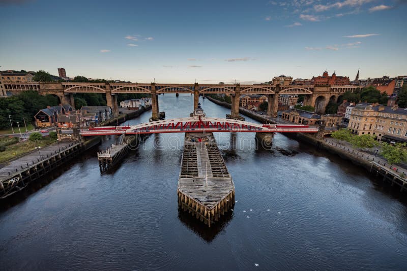 Gungabro på Newcastle på Tyne UK fotografering för bildbyråer Gungabro på Newcastle på Tyne UK fotografering för bildbyråer