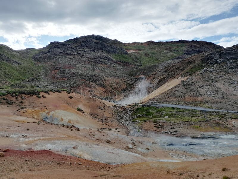 A group of vigorous mud pools and steam vents at Reykjanes. They change with time. The group partly formed after earthquakes in 1967. The name stems from a story about the vicious ghost Gunna who was lured into a vent and never seen again. A group of vigorous mud pools and steam vents at Reykjanes. They change with time. The group partly formed after earthquakes in 1967. The name stems from a story about the vicious ghost Gunna who was lured into a vent and never seen again.