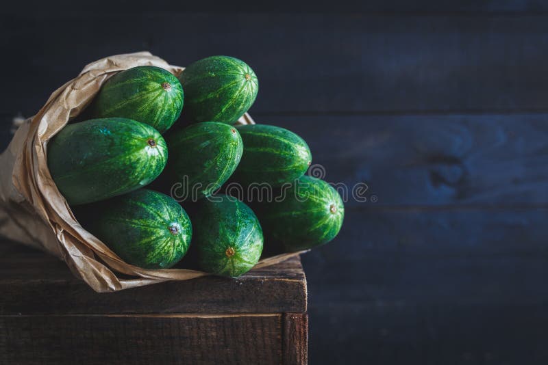 gurken lizenzfreie stockfotografie gurken lizenzfreie stockfotografie