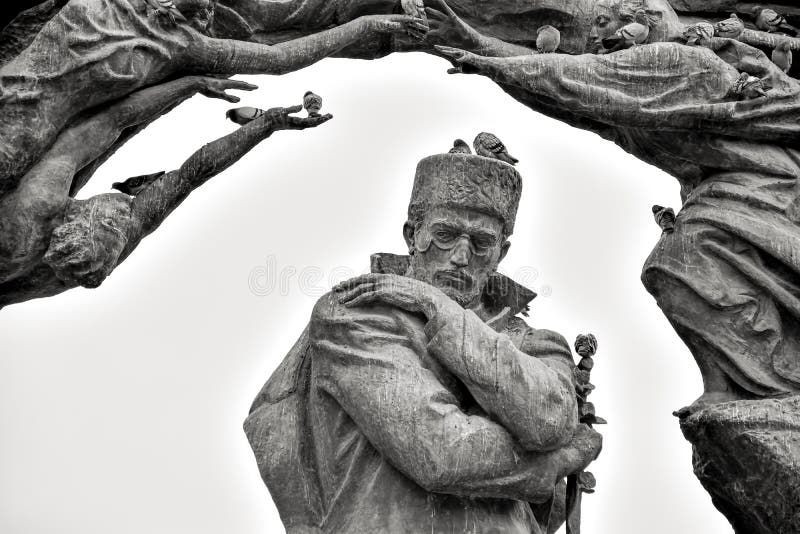 Guseyn Javid monumentdetalj royaltyfria bilder Guseyn Javid monumentdetalj royaltyfria bilder