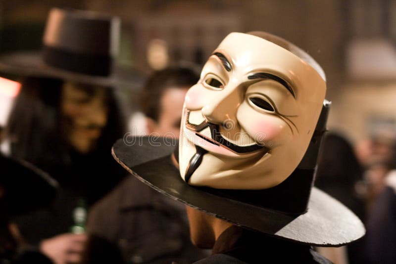 Ночь масок и ножей. Guy Fawkes. Guy Fawkes Night Mask. Bonfire Night маска. Ночь Гая Фокса маска.