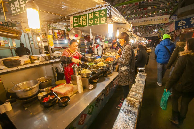 Gwangjang Market editorial image. Image of korea, famous - 53918220