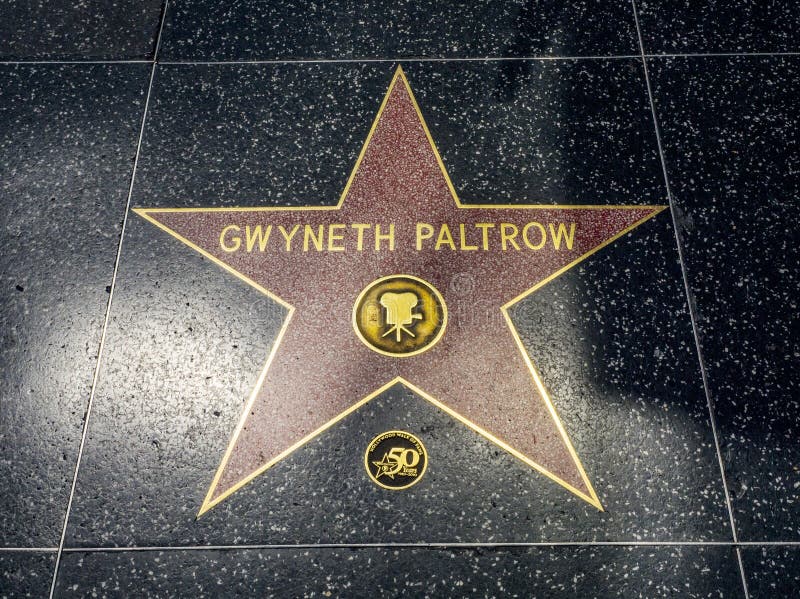 Gwyneth Paltrow ` s gwiazda, Hollywood sława spacer Hollywood bulwar, Los Angeles, Kalifornia, CA - Sierpień 11th, 2017 - zdjęcie stock Gwyneth Paltrow ` s gwiazda, Hollywood sława spacer Hollywood bulwar, Los Angeles, Kalifornia, CA - Sierpień 11th, 2017 - zdjęcie stock