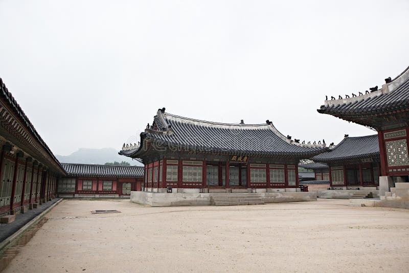 The only palace in korea editorial image. Image of traditionalhouse ...