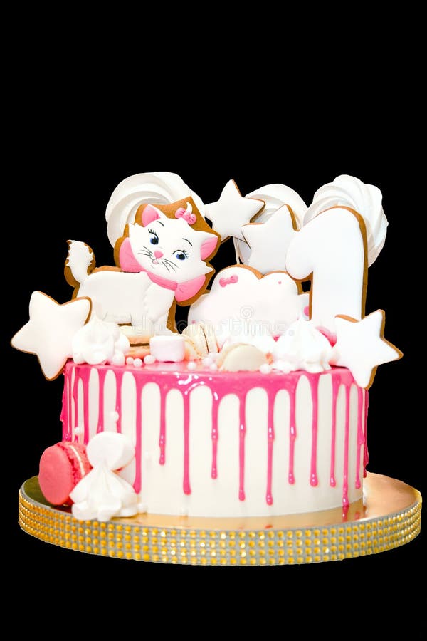 Gâteau d'anniversaire pour la fille Le gâteau rose est isolé sur le noir photo stock Gâteau d'anniversaire pour la fille Le gâteau rose est isolé sur le noir photo stock