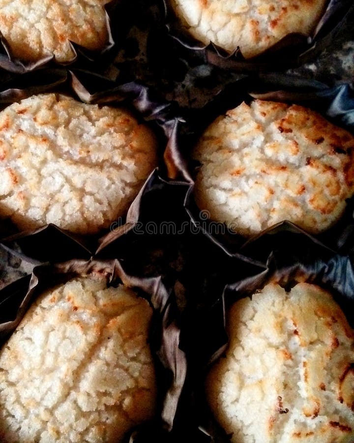 Gâteau de riz fait à la maison aux Philippines par maman Vicky photographie stock Gâteau de riz fait à la maison aux Philippines par maman Vicky photographie stock