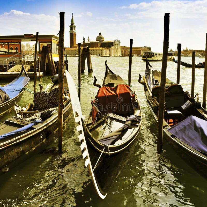 Góndolas en Venecia, Italia fotografía de archivo Góndolas en Venecia, Italia fotografía de archivo