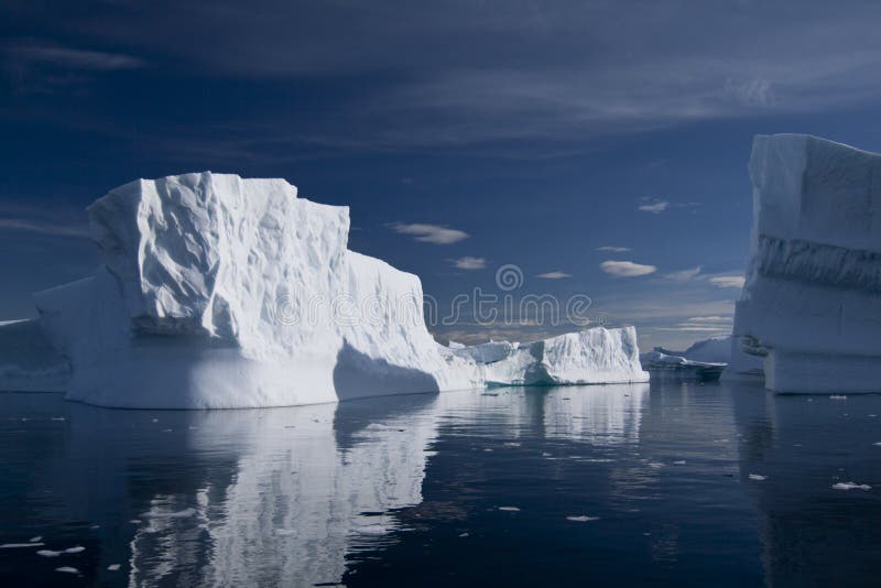 Góra lodowa w Antarctica