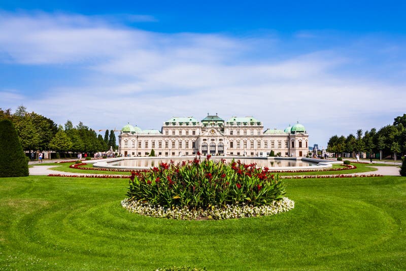 Górny Pałac Belvedere kompleks budynków historycznych składa się z dwóch pałaców barokowych jako letniej rezydencji księcia zdjęcia royalty free Górny Pałac Belvedere kompleks budynków historycznych składa się z dwóch pałaców barokowych jako letniej rezydencji księcia zdjęcia royalty free