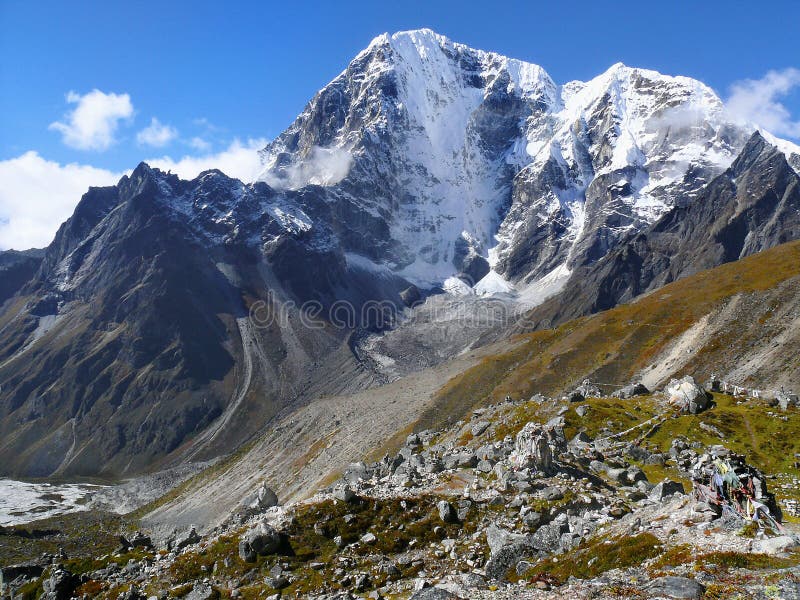 Góry jesieni Sceniczni Krajobrazowi himalaje obrazy stock Góry jesieni Sceniczni Krajobrazowi himalaje obrazy stock