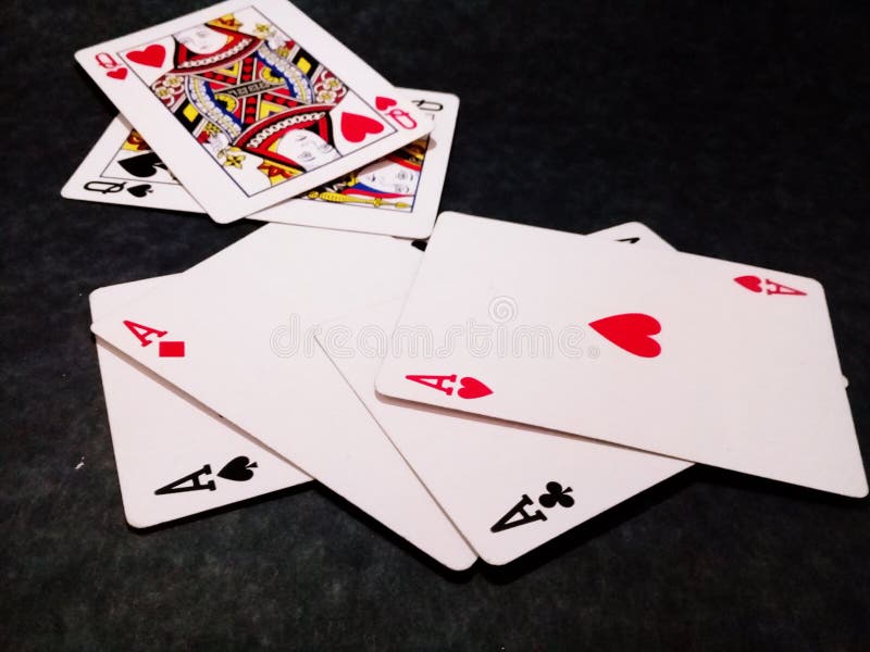 göra ett ess på svart kortpoker två för bakgrund royaltyfri fotografi göra ett ess på svart kortpoker två för bakgrund royaltyfri fotografi