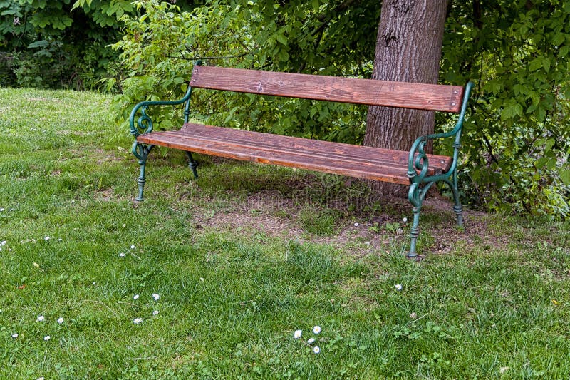 Eisenbank Garten StockFotos Laden Sie 87 RoyaltyFree
