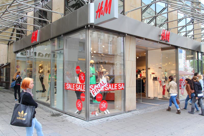 H&M reabre su icónica FLAGSHIP STORE en Paseo de Gracia