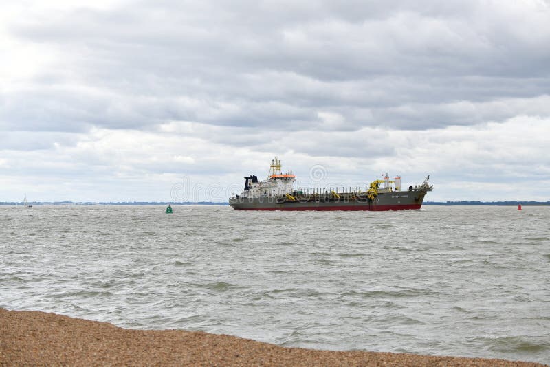 Hafen in Felixstowe Großbritannien, Schiffsbagger lizenzfreies stockbild Hafen in Felixstowe Großbritannien, Schiffsbagger lizenzfreies stockbild