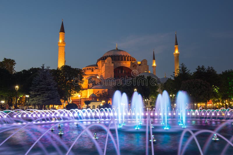 Hagia Sophia sur le coucher du soleil, Istanbul photographie stock Hagia Sophia sur le coucher du soleil, Istanbul photographie stock