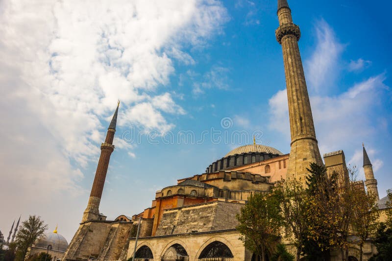 Hagia Sophia à Istanbul Le monument de renommée mondiale de l'architecture bizantine images stock Hagia Sophia à Istanbul Le monument de renommée mondiale de l'architecture bizantine images stock