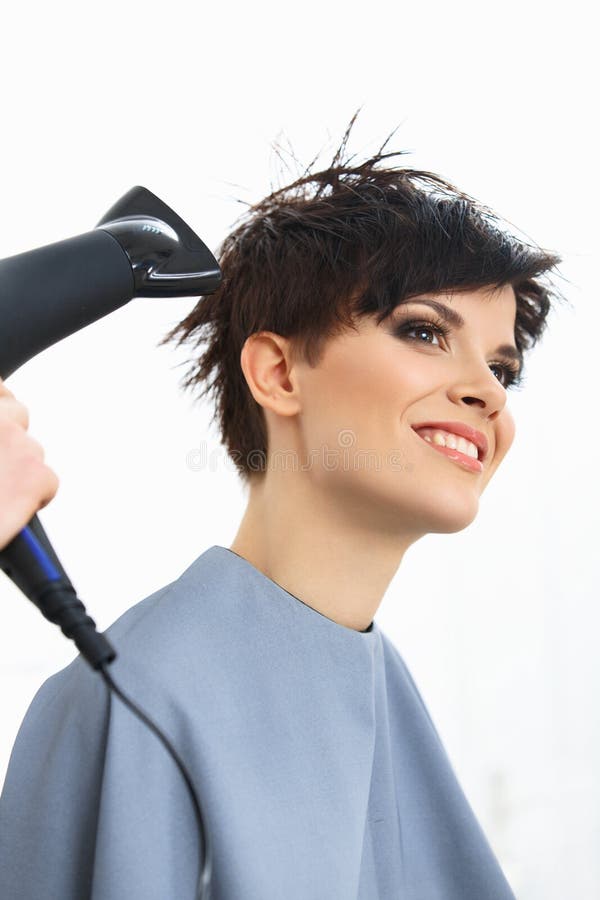 Hairdresser Using Dryer on Woman Wet Hair in Salon. Short Hair Stock Image  - Image of beauty, girl: 38437485