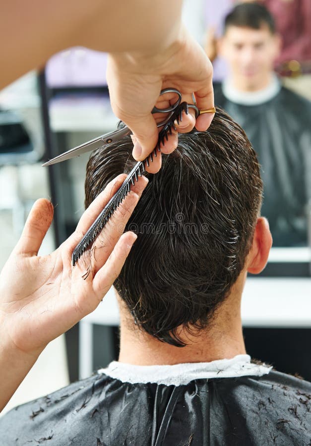 Hairdressing at beauty parlour