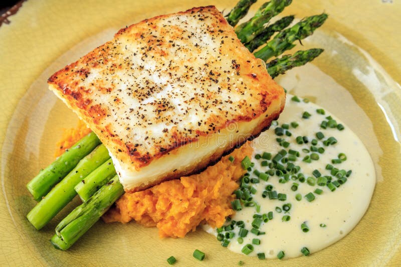 Halibut Filet with Asparagus and Sweet Potatoes
