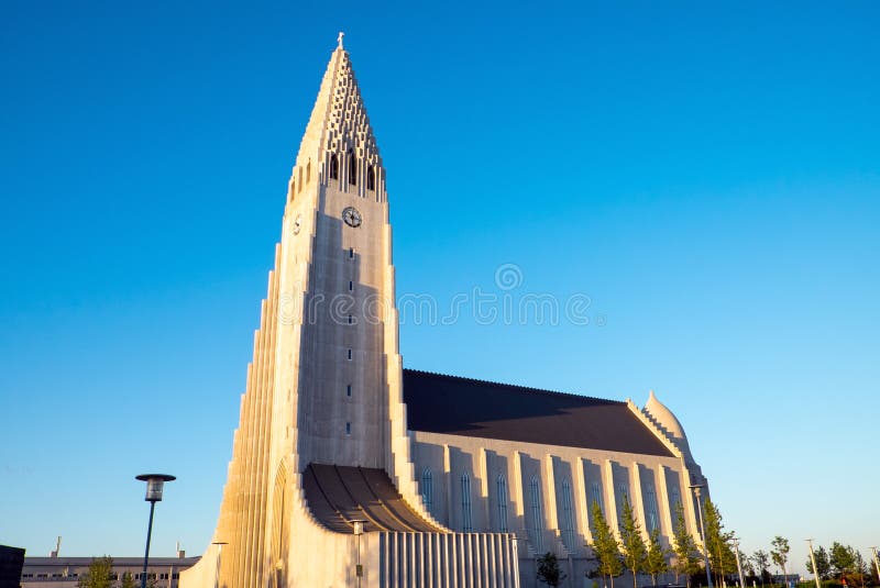 Hallgrimskirkja à Reykjavik photos libres de droits Hallgrimskirkja à Reykjavik photos libres de droits