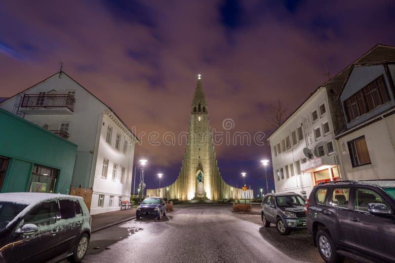 Hallgrimskirkja大教堂在雷克雅未克,冰岛 库存图片 Hallgrimskirkja大教堂在雷克雅未克,冰岛 库存图片