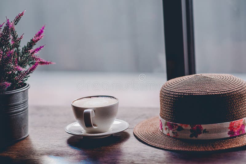 Hallo morgens mit aromatischem Liebeskaffee des Kaffees I mag ich t lizenzfreie stockbilder Hallo morgens mit aromatischem Liebeskaffee des Kaffees I mag ich t lizenzfreie stockbilder