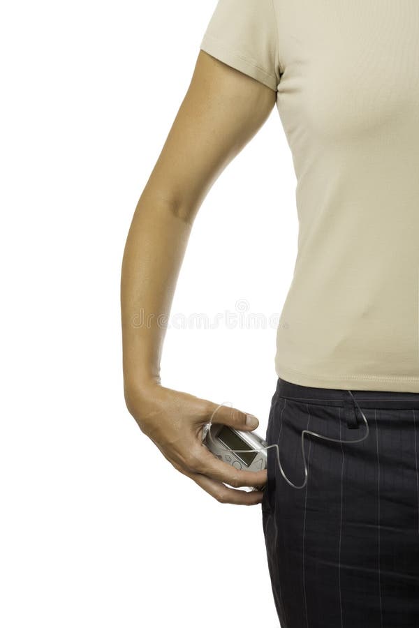 Halten einer Insulinpumpe in einer Tasche lizenzfreie stockfotografie Halten einer Insulinpumpe in einer Tasche lizenzfreie stockfotografie