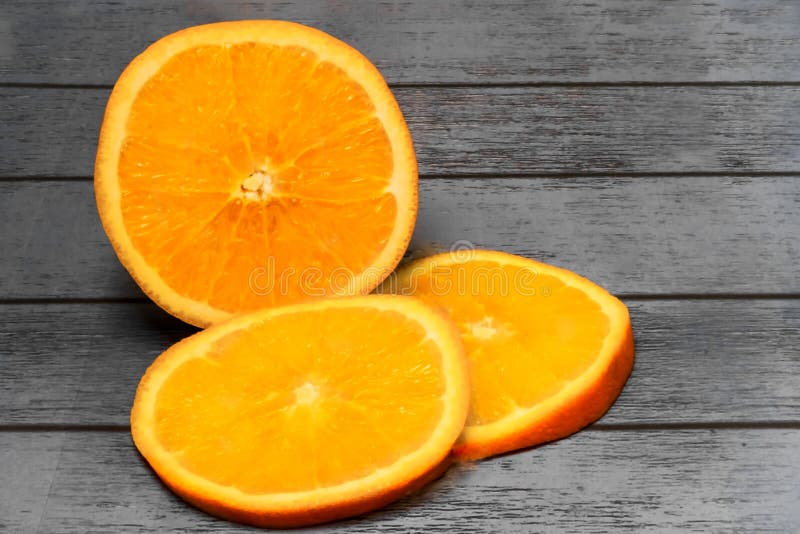 Table orange 2 Table orange 2