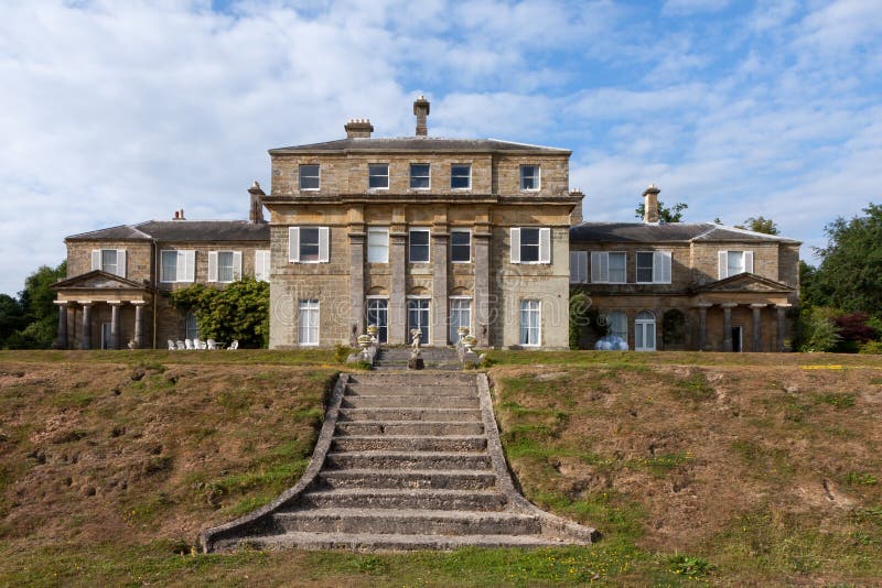 HAMMERWOOD SUSSEX/UK - JULI 23: Sikten av Hammerwood parkerar huset royaltyfri bild HAMMERWOOD SUSSEX/UK - JULI 23: Sikten av Hammerwood parkerar huset royaltyfri bild