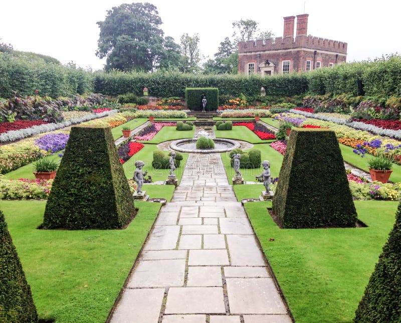 Hampton Court Garden imagenes de archivo Hampton Court Garden imagenes de archivo