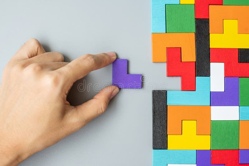 Solution of T shaped tetris wood puzzle 