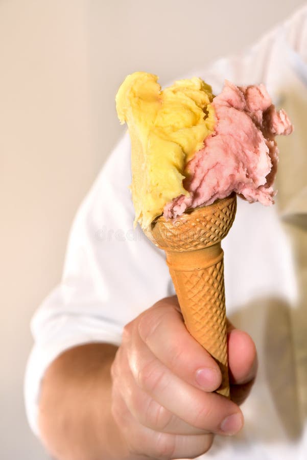 5 496 Ice Cream Man Photos Free Royalty Free Stock Photos From Dreamstime 5 496 Ice Cream Man Photos Free Royalty Free Stock Photos From Dreamstime