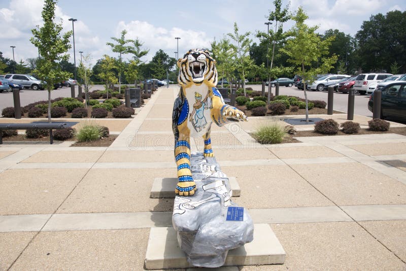 Tiger Statue at Comerica Park Editorial Photo - Image of sports, base ...