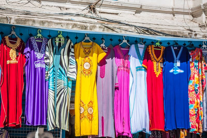 Одежда из туниса