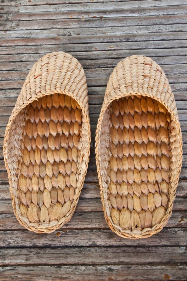 Handmade slippers from dry water hyacinth