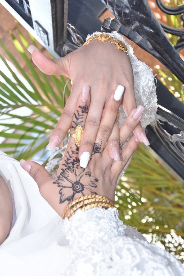 25 Wedding Ring Tattoo Ideas That Don't Suck | A Practical Wedding