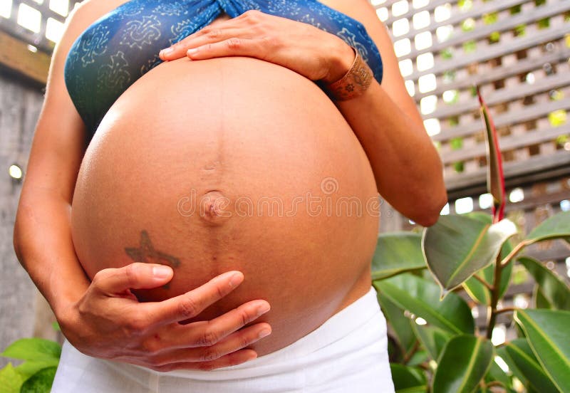 Pregnant Latina Pics